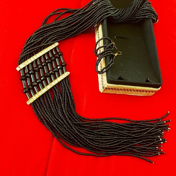 Necklace - Picture 1 of 1